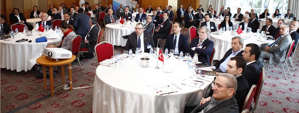 TAYSAD dünyada ilk 10 hedefi için İzmir’de düğmeye bastı.